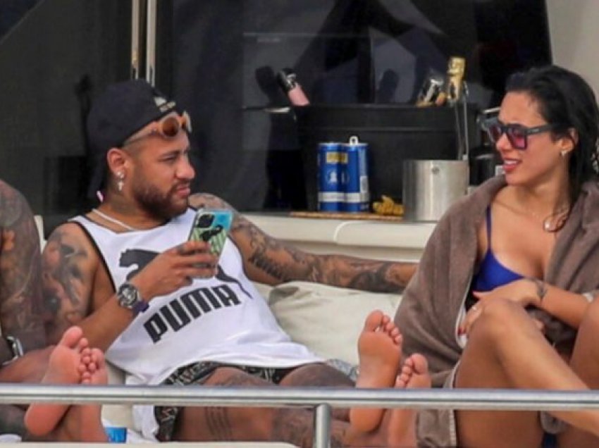 Zbulohet e dashura e Neymar