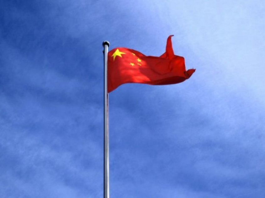 Për mos reagimin ndaj përhapjes së infeksionit Kina dënon me gjobë 30 zyrtarë