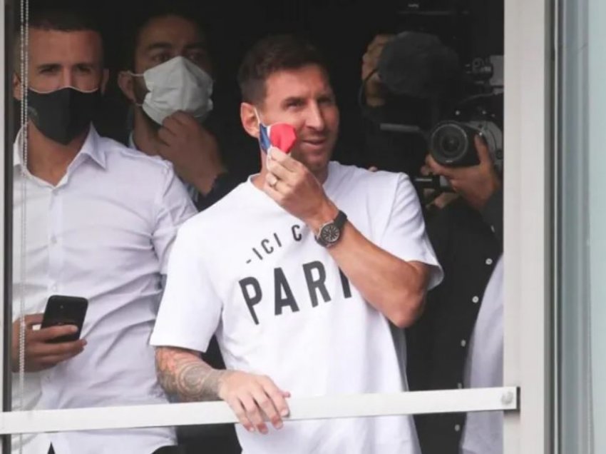 Forca të shumta policore dhe drone, stërvitja e parë e Messit me PSG-në