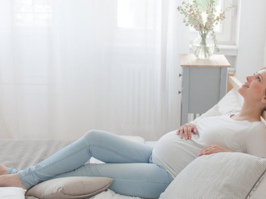 Disa këshilla për të ndjekur regjimin e shtratit në shtatzëni