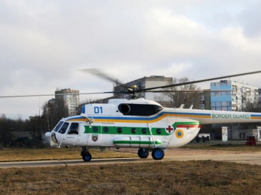 Nëntë persona i mbijetojnë rrëzimit të helikopterit në Rusi