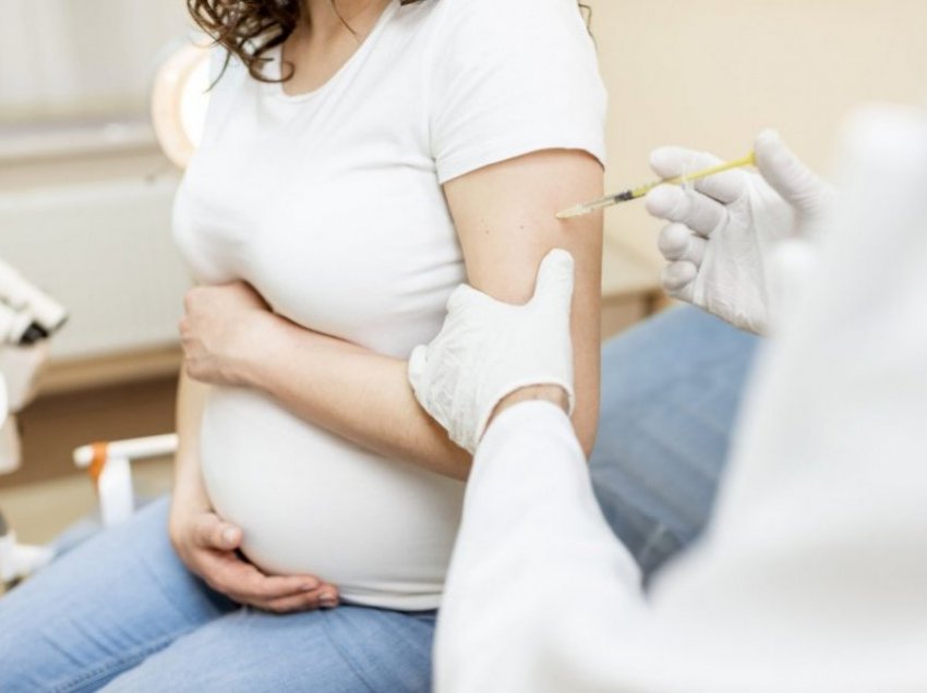 A ndikojnë vaksinat e ‘Covid-19’  në shancet për shtatzëni
