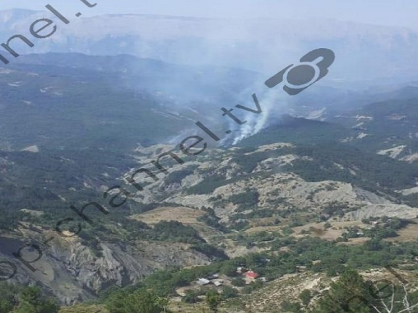 Zjarr në fshatin Mbreshtan të Kolonjës, vatra larg zonës së banuar