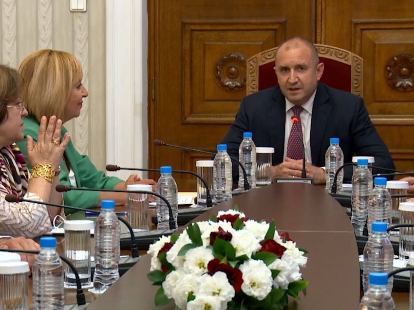 Në Bullgari nisin konsultimet për qeverinë e re