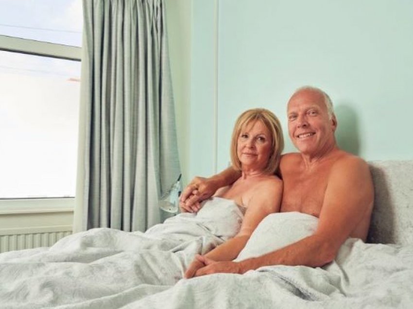  62-vjeçarja flet për jetën personale: “Partneri im zgjat pesë orë në shtrat”