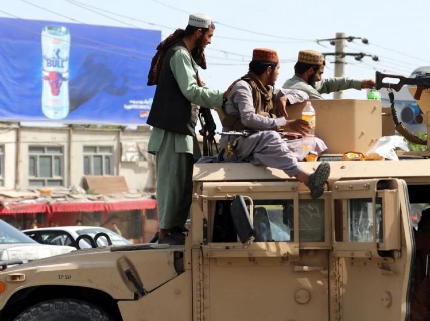 Afganistan, Pajisje amerikane prej miliarda dollarësh, tani në duart e talibanëve