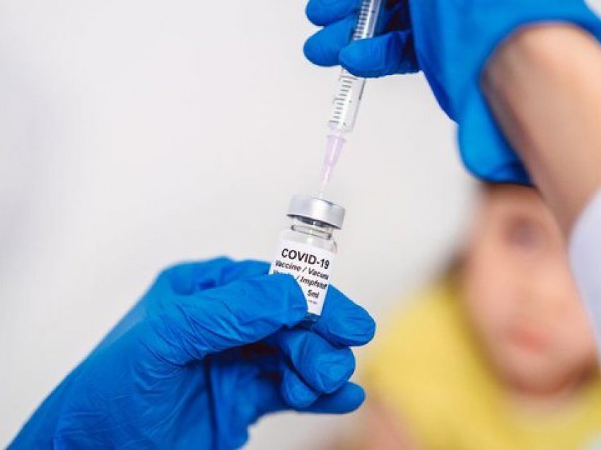 Delta më ngjitës se gripi, mjeku: Të fillojë vaksinimi i fëmijëve mbi 12 vjeç 