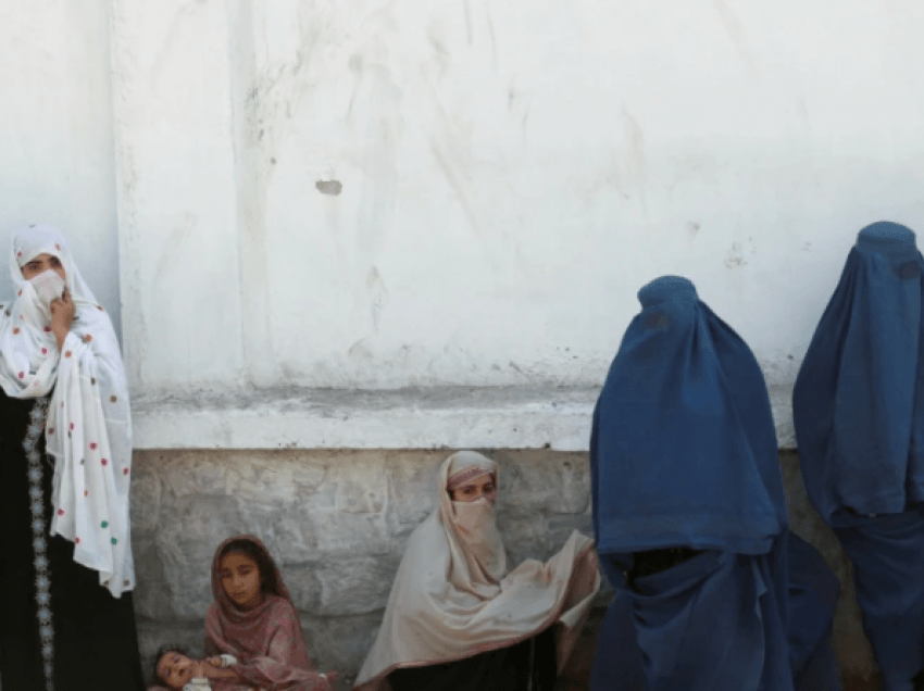 Ekspertët: Talibanët kërcënojnë sistematikisht gratë afgane 
