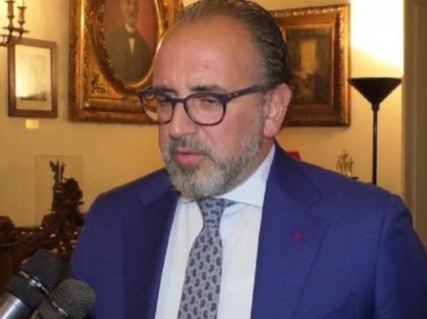 Kryetari i Bashkisë së Vlorës del pozitiv me Covid
