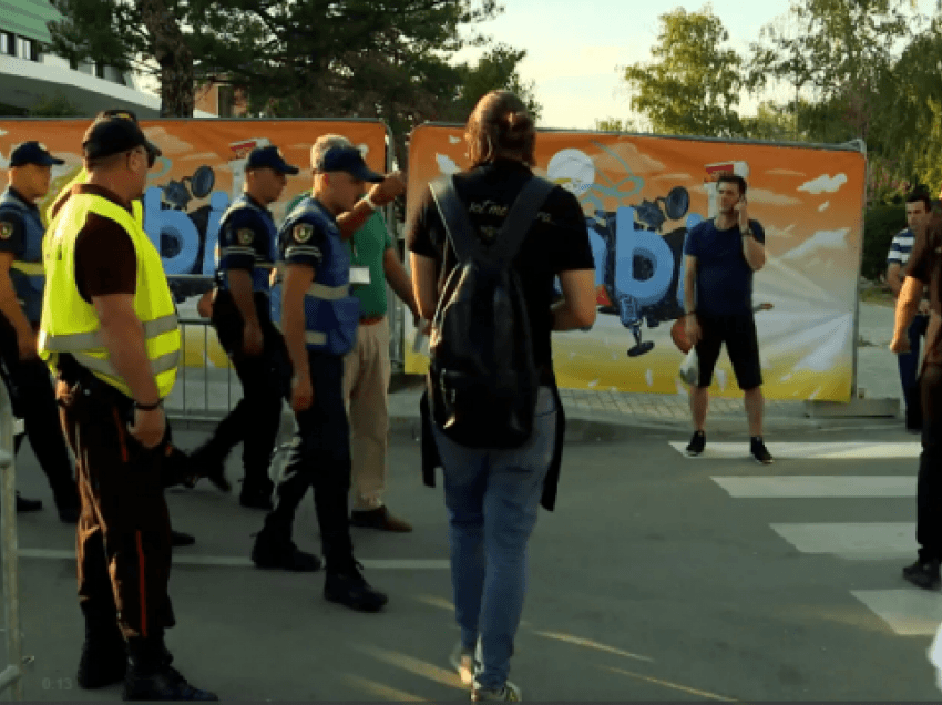 Korça gati për koncertin e Bregoviçit, rriten masat e sigurisë