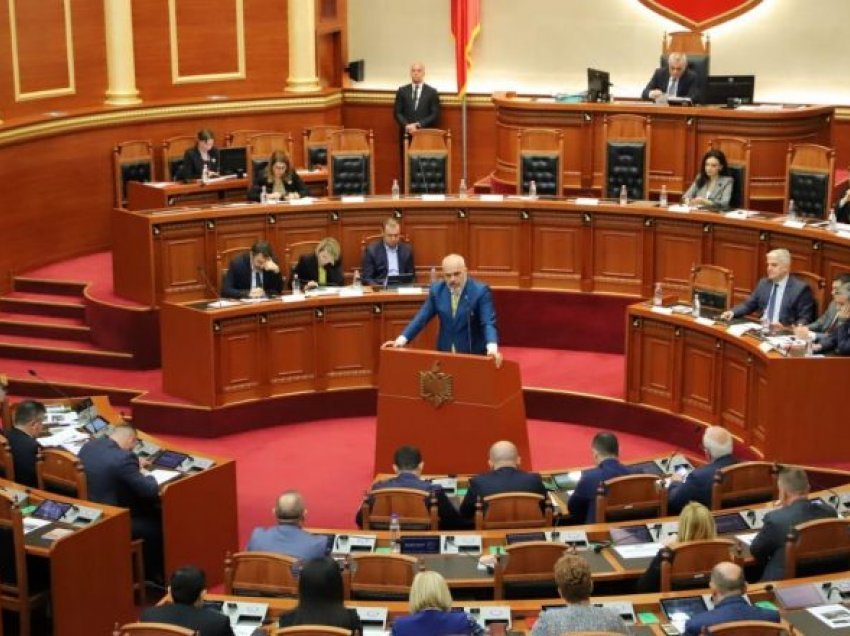 Kuvendit i mbaron mandati në 9 shtator/ Pritet vendimi i Metës për mbledhjen e parlamentit të ri