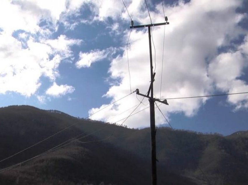 Shumë fshatra të Lezhës pa energji elektrike