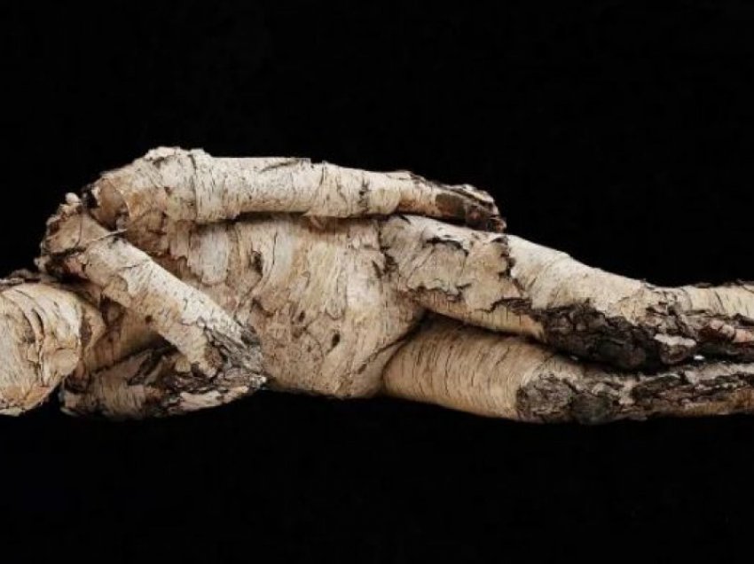 Gjendet trupi i padekompozuar në 2000 vjet në Angli