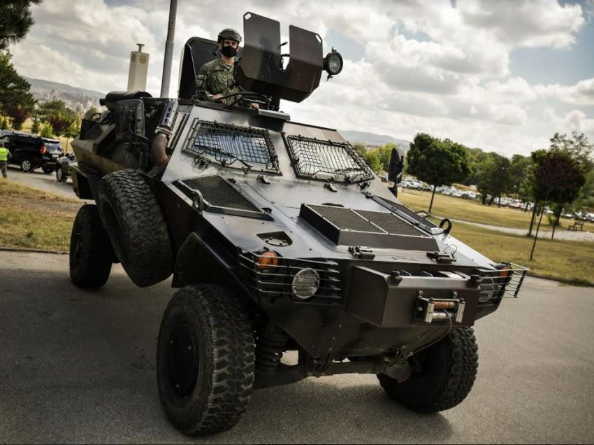 Këto janë automjetet ushtarake që SHBA ia dhuroi FSK-së
