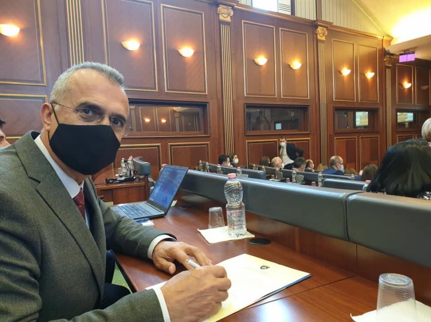 Deputeti i VV-së ka disa fjalë për gjykimin ndaj Haradinajt: Prokuroria nuk u mor me një fakt të thjeshtë!