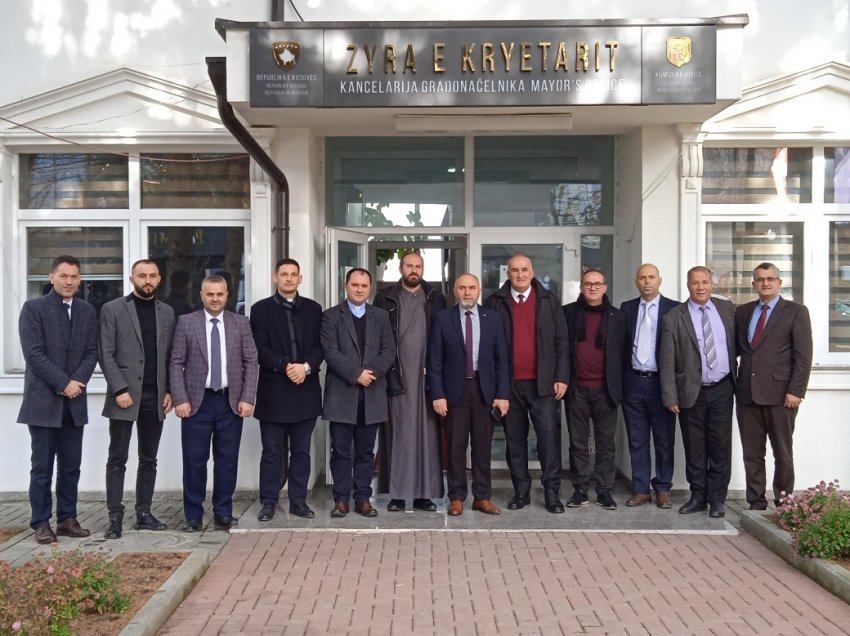 Kryetari Haliti priti në takim klerikët fetar