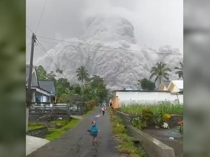 Shpërthen vullkani Semeru në Indonezi