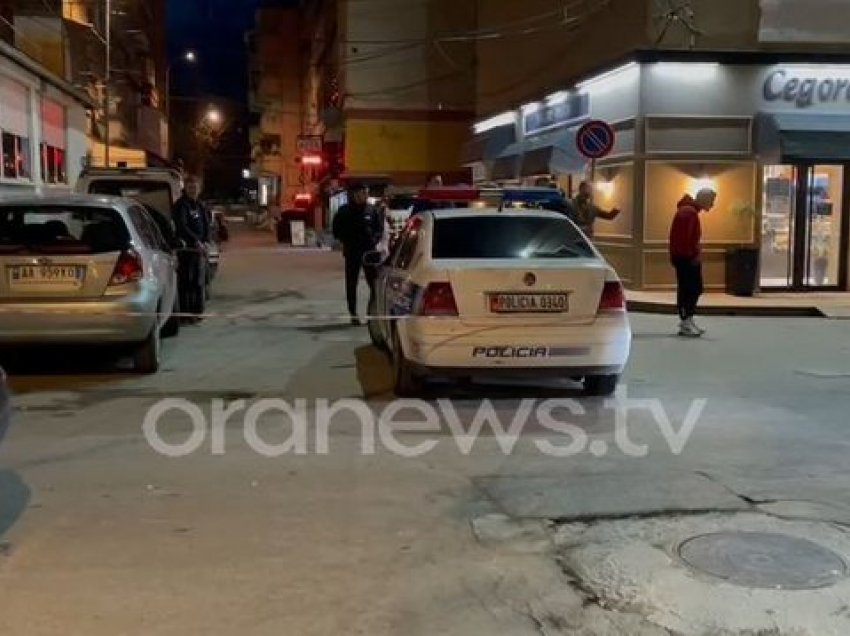 Makina përplas këmbësoren në Korçë dhe largohet
