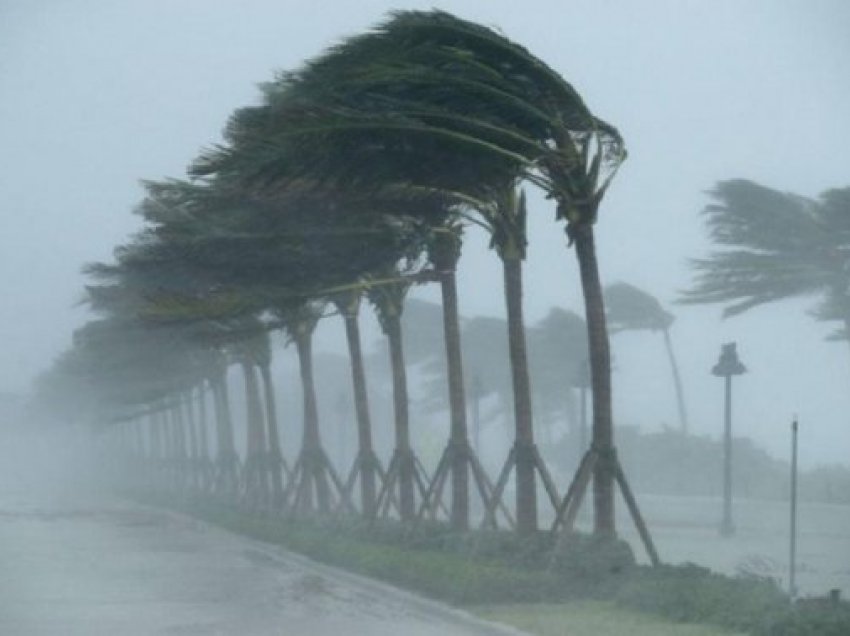 Cikloni nga Adriatiku, qytetet që do të godasë dhe orët e stuhisë