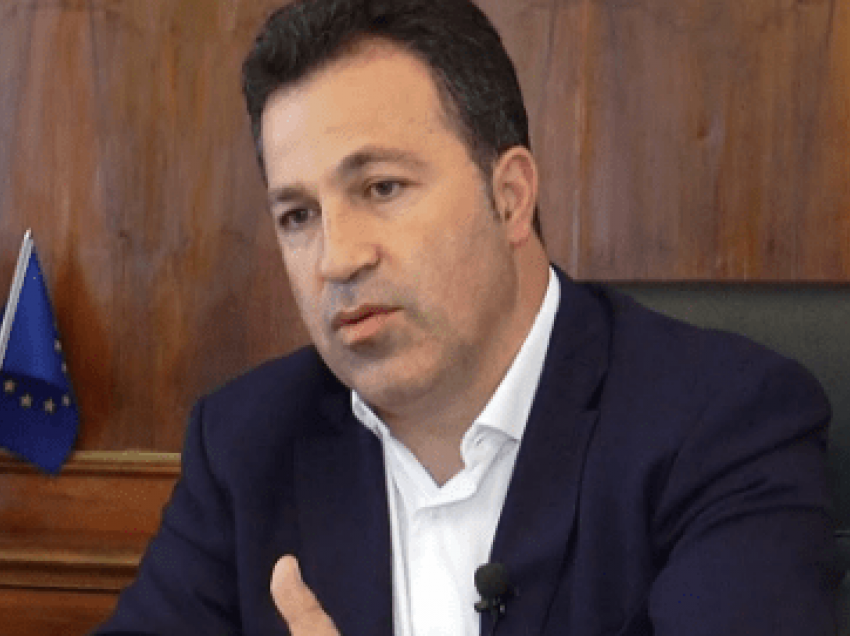Ndahet nga jeta kapiteni i rangut të III/Ministri Peleshi: Forcat Detare humbën një prej njerëzve më të përkushtuar