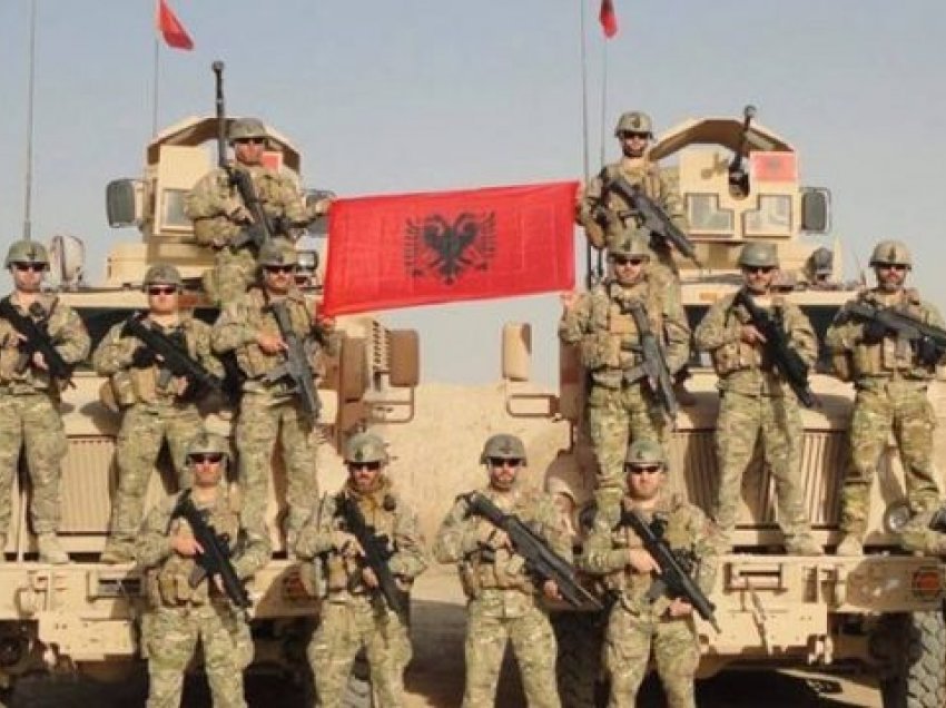Koloneli shqiptar: I gatshëm të luftoj kundër Rusisë