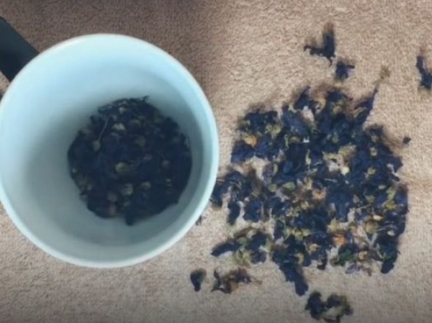 Ideal për ftohjet e stinës: Çaji i lule vjollcës ndihmon me sëmundjet e frymëmarrjes
