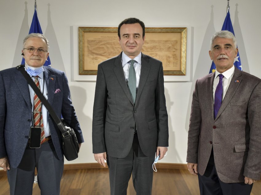 Kurti priti në takim Konsullin e nderit të Kosovës në Bursa, Fahrettin Gulener  