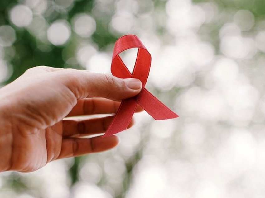 Një person i dytë mund të jetë ‘shëruar’ në mënyrë natyrale nga HIV