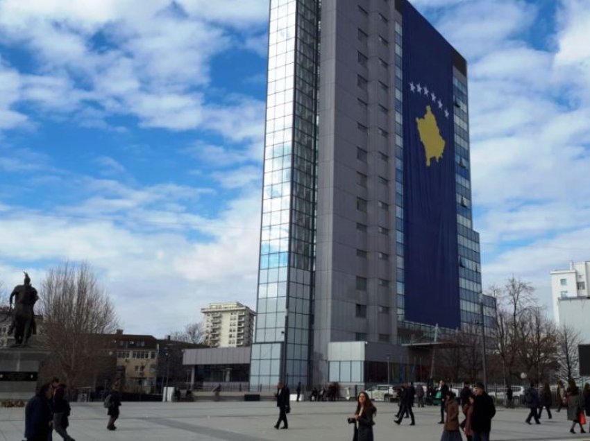 ​Kuvendi i Kosovës nesër debat mbi pagat në sektorin publik