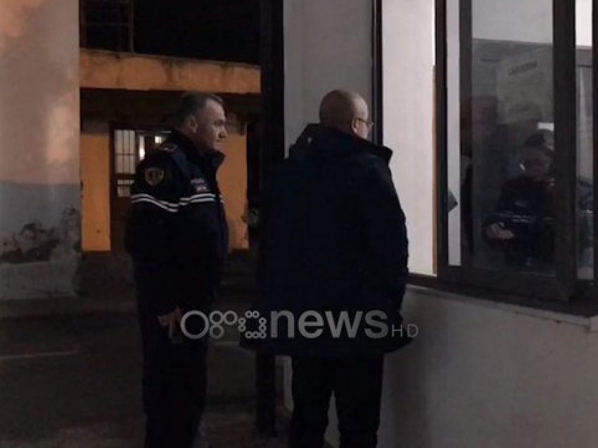 U ndërruan bravat, anëtari i Komisionit të Rithemelimit kallëzon në polici PD-në e Elbasanit