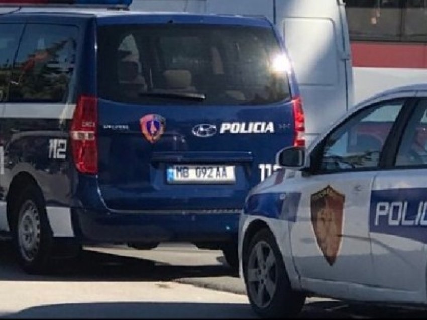Tiranë/ Ishin shpallur në kërkim, kapen tre të rrezikshmit