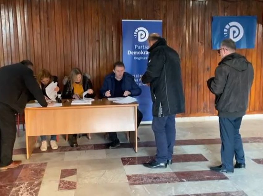 Referendumi i Berishës për shkarkimin e Bashës, nis votimi edhe në Lezhë