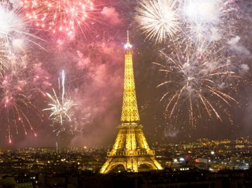 Anulohen festimet e Vitit të Ri në Paris