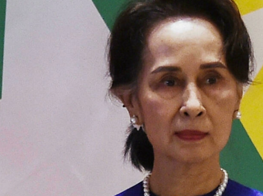 Suu Kyi i Mianmarit pret verdiktin e gjykatës