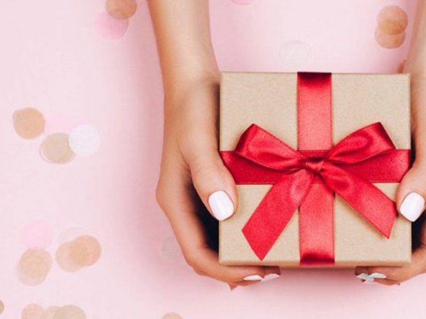 Si të bëni një giveaway të suksesshëm për Krishtlindje?