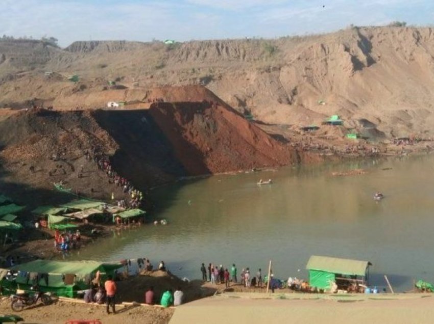 Shkon në 100 numri i të zhdukurve nga rrëshqitja e dheut në minierën e Mianmarit