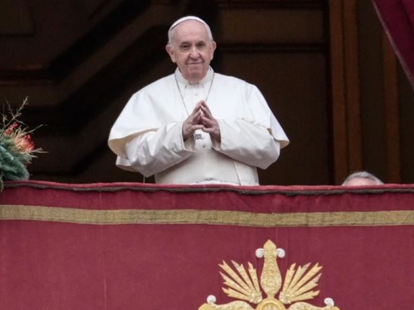 Papa Françesku: Hiqni dorë nga polarizimi, zgjidhni dialogun për të shëruar botën e përçarë