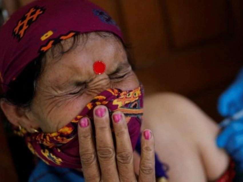 ​Në frikë nga Omicroni India zgjeron fushatën e vaksinimit