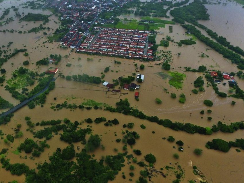 Thyerjet e digave kërcënojnë me përmbytje të mëdha në Brazilin verilindor