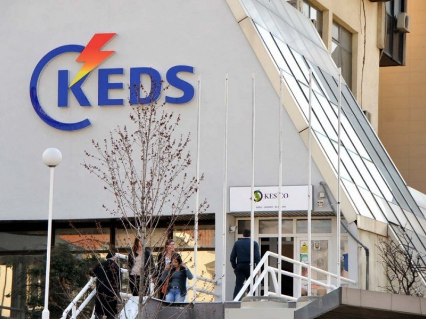 Sindikalistët e KEDS zbardhin skandalin me punësime në këtë kompani