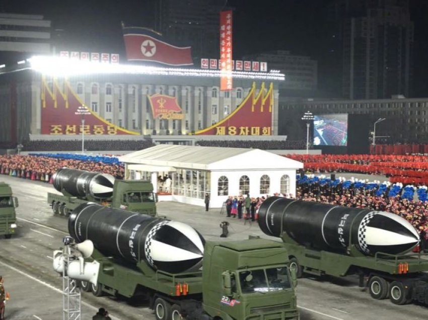 Irani dhe Koreja e Veriut bashkëpunojnë në programin raketor, thotë raporti i OKB-së