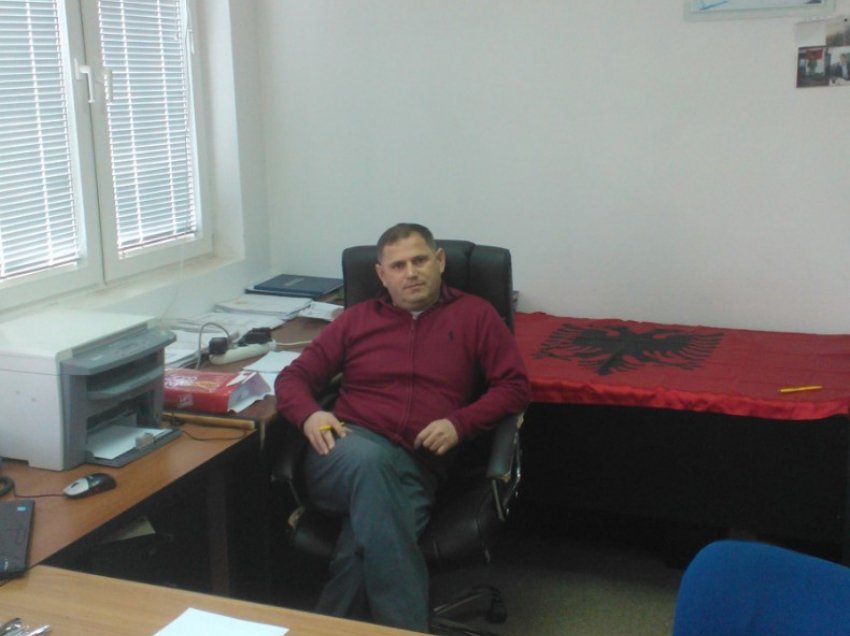 “Shtëpinë ia shes një shqiptari që beson në pafajësinë e Thaçit”, veterani i UÇK-së: Kjo është pak për të