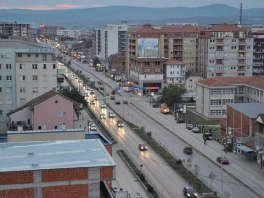 Fushë-Kosova nuk i lejon të premten tubimet në shkolla