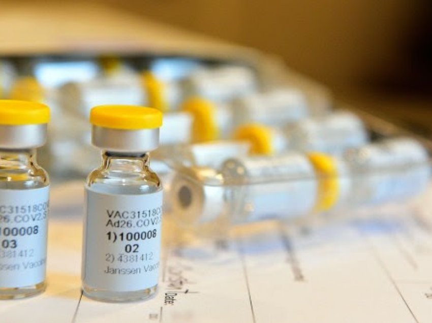 ​Vaksina antiCOVID-19 zvogëlon rrezikun e transmetimit të virusit