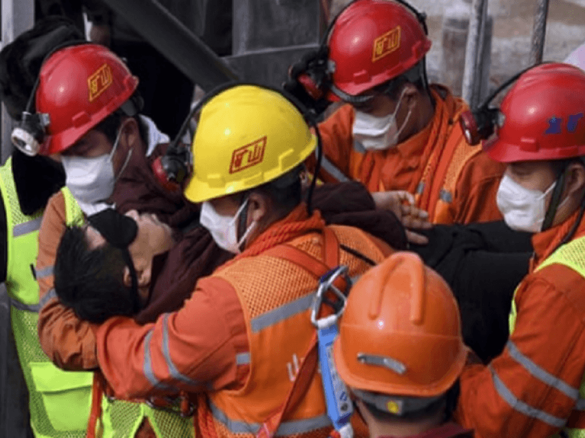 Kinë: Gjashtë të vdekur nga zjarri në minierën e arit