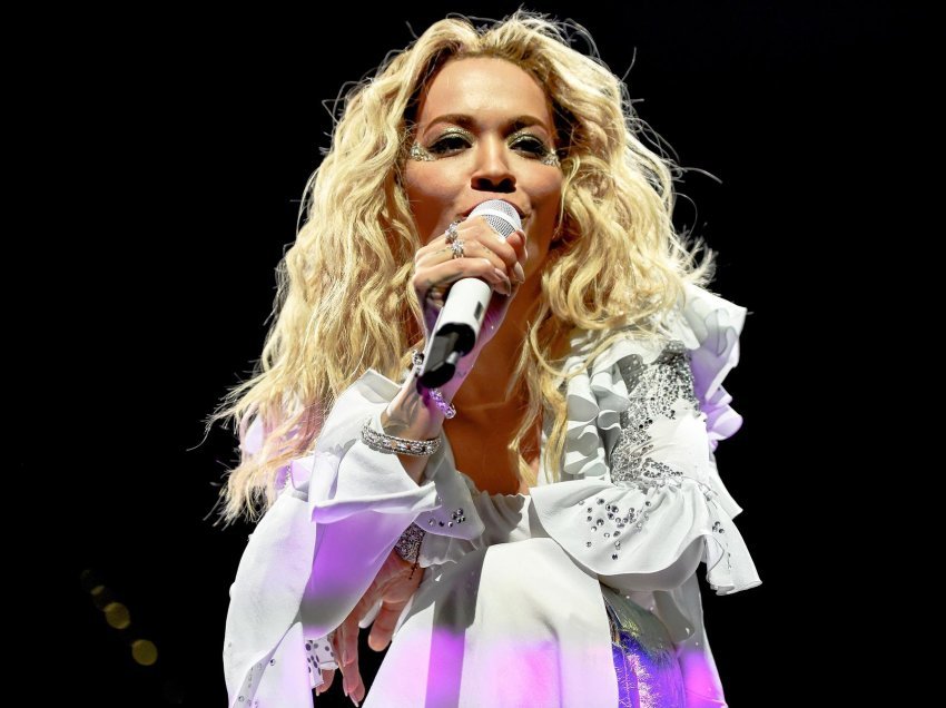 Rita Ora shpreson se në verë do e publikoi albumin e saj të tretë