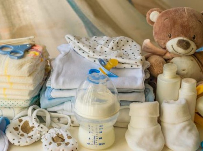 Gabimet që i bëni kur blini pajisje për beben: Pesë gjëra për të cilat prindërit shpenzojnë para pa nevojë
