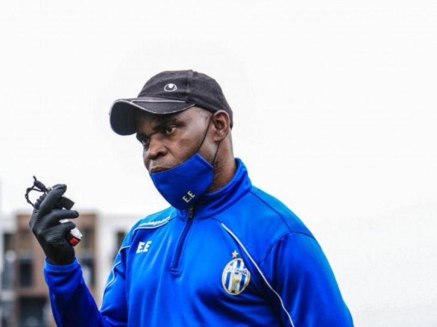 Shkroi historinë me Tiranën, Egbo shpallet trajneri afrikan i vitit