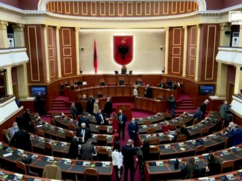 Mblidhet Kuvendi, pritet votimi i ministrave të rinj