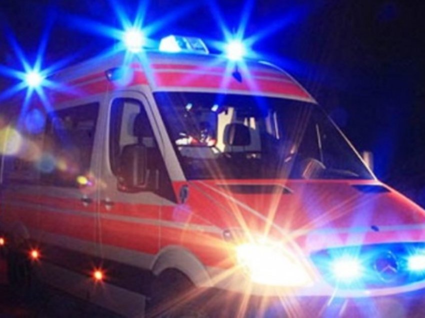 Makina përfundon në gropën e ujit, vdes 24 vjeçari shqiptar